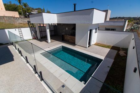 Casa de condomínio à venda com 411m², 4 quartos e 4 vagasÁrea Externa