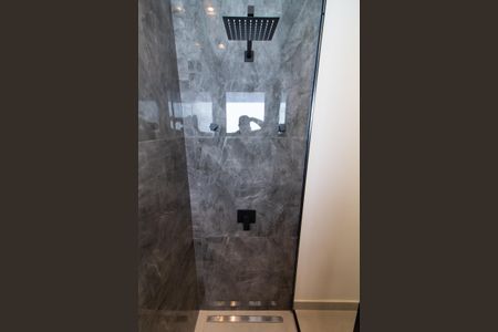 Casa de condomínio à venda com 411m², 4 quartos e 4 vagasBanheiro da Suíte 3