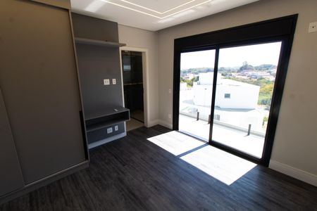 Casa de condomínio à venda com 411m², 4 quartos e 4 vagasSuíte 2