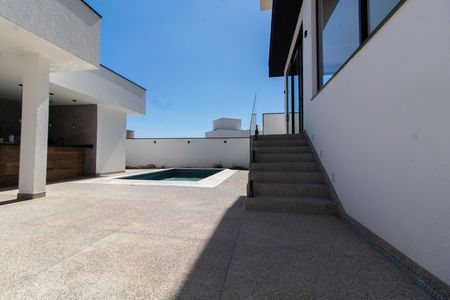 Casa de condomínio à venda com 411m², 4 quartos e 4 vagasÁrea Externa