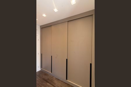 Casa de condomínio à venda com 411m², 4 quartos e 4 vagasSuíte 4