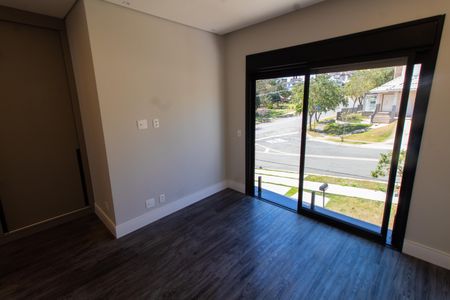 Casa de condomínio à venda com 411m², 4 quartos e 4 vagasSuíte 4