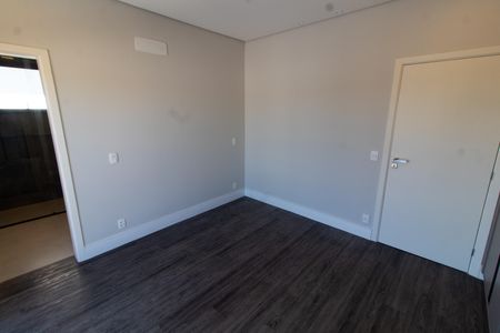 Casa de condomínio à venda com 411m², 4 quartos e 4 vagasSuíte 1