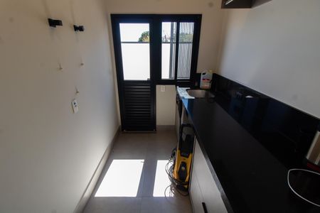 Casa de condomínio à venda com 411m², 4 quartos e 4 vagasÁrea de Serviço