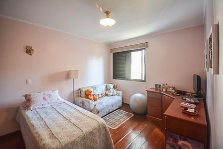 Apartamento à venda com 221m², 4 quartos e 3 vagasQuarto 1