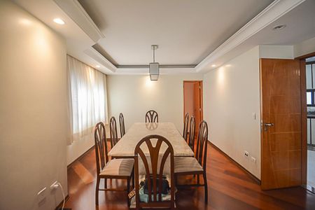 Apartamento à venda com 221m², 4 quartos e 3 vagasSala