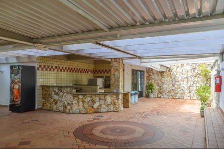 Apartamento à venda com 221m², 4 quartos e 3 vagasÁrea comum - Churrasqueira