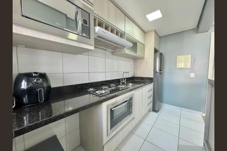 Apartamento à venda com 65m², 2 quartos e 1 vaga Apartamento à venda com 65m², 2 quartos e 1 vagaCozinha