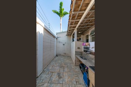 Casa de condomínio à venda com 90m², 3 quartos e 2 vagas Casa de condomínio à venda com 90m², 3 quartos e 2 vagasÁrea de Serviço