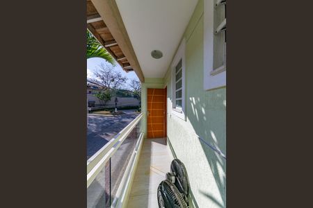 Casa de condomínio à venda com 90m², 3 quartos e 2 vagas Casa de condomínio à venda com 90m², 3 quartos e 2 vagasVaranda