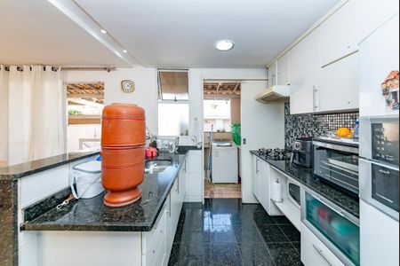 Casa de condomínio à venda com 90m², 3 quartos e 2 vagas Casa de condomínio à venda com 90m², 3 quartos e 2 vagasCozinha