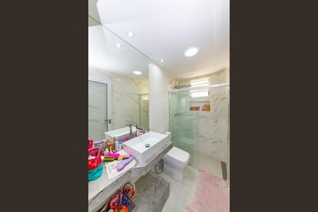 Casa de condomínio à venda com 90m², 3 quartos e 2 vagas Casa de condomínio à venda com 90m², 3 quartos e 2 vagasBanheiro da Suíte