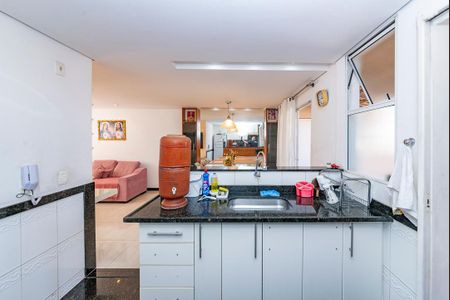 Casa de condomínio à venda com 90m², 3 quartos e 2 vagas Casa de condomínio à venda com 90m², 3 quartos e 2 vagasCozinha