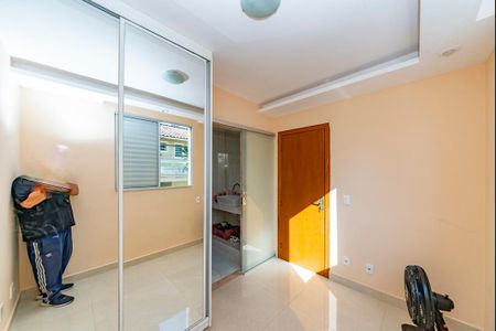 Casa de condomínio à venda com 90m², 3 quartos e 2 vagas Casa de condomínio à venda com 90m², 3 quartos e 2 vagasSemi Suíte 1