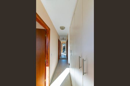 Casa de condomínio à venda com 90m², 3 quartos e 2 vagas Casa de condomínio à venda com 90m², 3 quartos e 2 vagasCorredor