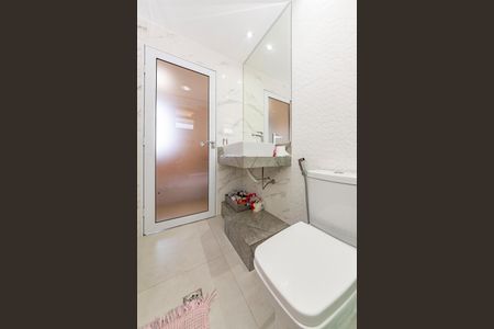 Casa de condomínio à venda com 90m², 3 quartos e 2 vagas Casa de condomínio à venda com 90m², 3 quartos e 2 vagasBanheiro da Suíte