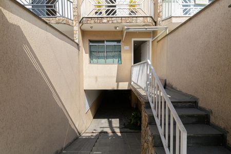 Casa para alugar com 108m², 2 quartos e 3 vagasFachada Interna