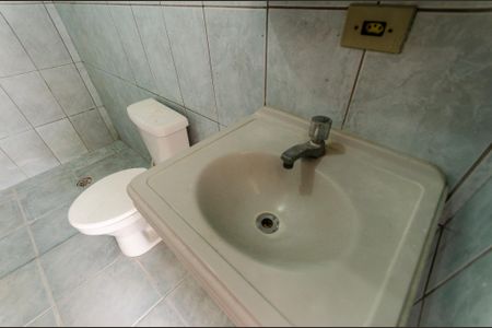 Casa para alugar com 70m², 2 quartos e sem vagaBanheiro Social