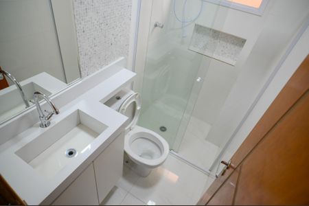 Apartamento para alugar com 65m², 2 quartos e sem vagaBanheiro