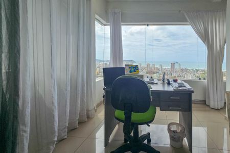 Casa de condomínio para alugar com 330m², 5 quartos e 5 vagassala