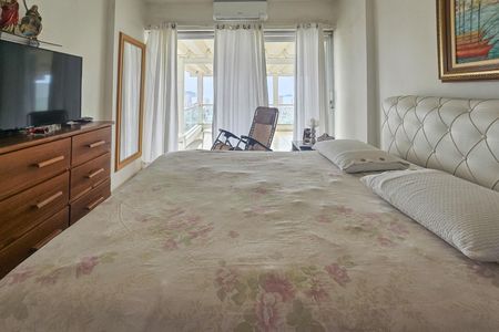 Casa de condomínio para alugar com 330m², 5 quartos e 5 vagasQuarto 1