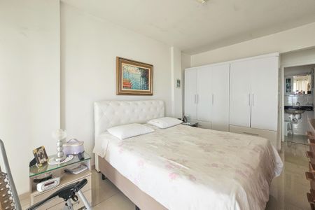 Casa de condomínio para alugar com 330m², 5 quartos e 5 vagasQuarto 1