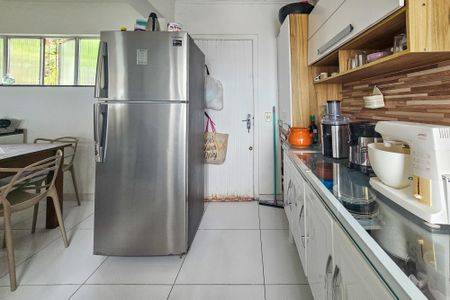 Casa de condomínio para alugar com 330m², 5 quartos e 5 vagascozinha