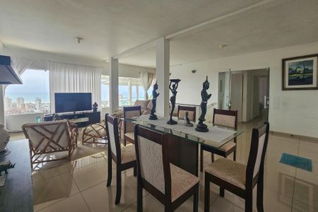 Casa de condomínio para alugar com 330m², 5 quartos e 5 vagascozinha 