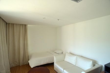 Sala de apartamento à venda com 1 quarto, 53m² em Barra da Tijuca, Rio de Janeiro
