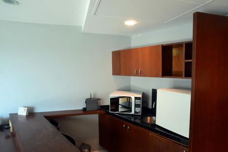 Sala/Cozinha de apartamento à venda com 1 quarto, 50m² em Barra da Tijuca, Rio de Janeiro