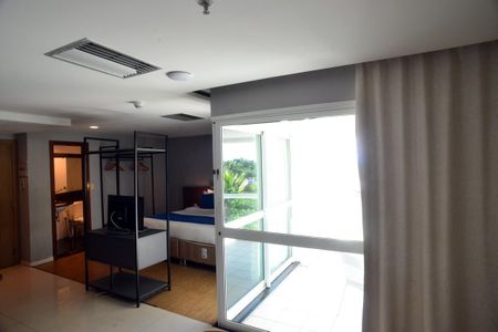Sala/Cozinha de apartamento à venda com 1 quarto, 50m² em Barra da Tijuca, Rio de Janeiro