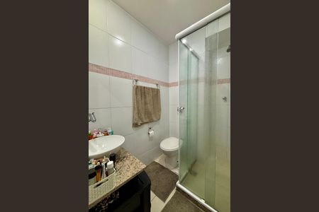 Apartamento à venda com 100m², 2 quartos e sem vagaBanheiro da Suíte