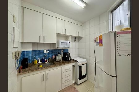 Apartamento à venda com 100m², 2 quartos e sem vagaCozinha