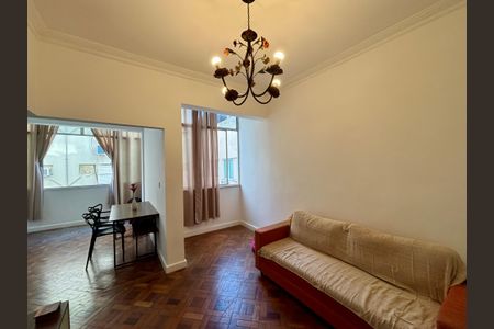 Apartamento à venda com 100m², 2 quartos e sem vagaSala