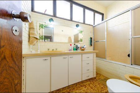 Apartamento para alugar com 200m², 4 quartos e 3 vagasBanheiro suíte