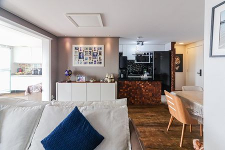 Apartamento à venda com 84m², 2 quartos e 2 vagasSala