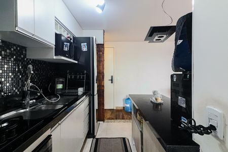 Apartamento à venda com 84m², 2 quartos e 2 vagasCozinha e Área de Serviço