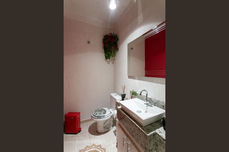 Casa à venda com 185m², 3 quartos e 4 vagas Casa à venda com 185m², 3 quartos e 4 vagasLavabo