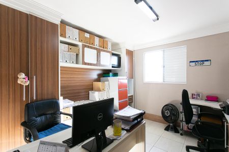 Casa à venda com 185m², 3 quartos e 4 vagas Casa à venda com 185m², 3 quartos e 4 vagasQuarto 2