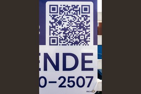 Casa à venda com 185m², 3 quartos e 4 vagas Casa à venda com 185m², 3 quartos e 4 vagasPlaquinha