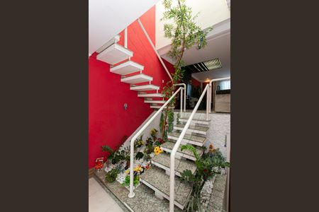 Casa à venda com 185m², 3 quartos e 4 vagas Casa à venda com 185m², 3 quartos e 4 vagasSala