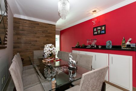 Casa à venda com 185m², 3 quartos e 4 vagas Casa à venda com 185m², 3 quartos e 4 vagasSala de Jantar