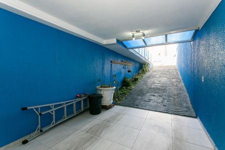 Casa à venda com 185m², 3 quartos e 4 vagas Casa à venda com 185m², 3 quartos e 4 vagasGaragem