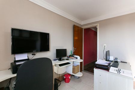 Casa à venda com 185m², 3 quartos e 4 vagas Casa à venda com 185m², 3 quartos e 4 vagasQuarto 2