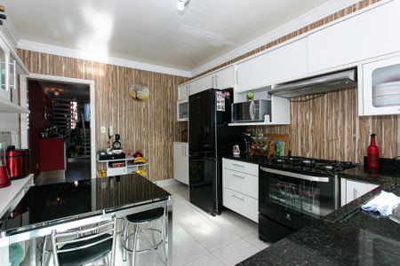 Casa à venda com 185m², 3 quartos e 4 vagas Casa à venda com 185m², 3 quartos e 4 vagasCozinha