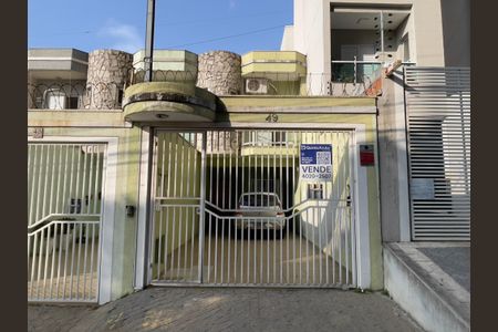 Casa para alugar com 133m², 3 quartos e 2 vagasFachada