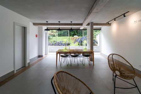 Apartamento para alugar com 36m², 1 quarto e 1 vaga Apartamento para alugar com 36m², 1 quarto e 1 vagaÁrea comum - Salão de festas