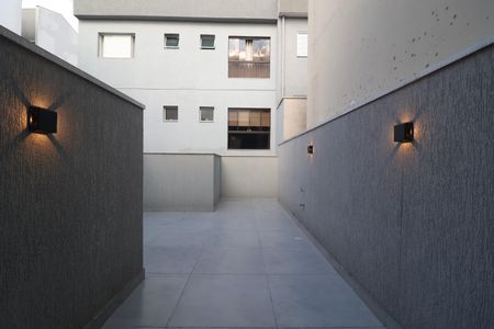 Casa à venda com 140m², 3 quartos e 2 vagasCobertura