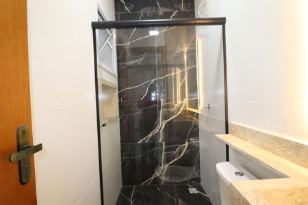 Casa à venda com 140m², 3 quartos e 2 vagasBanheiro Quarto 2 suíte