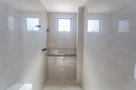 Casa à venda com 155m², 4 quartos e 2 vagasBanheiro da Suíte